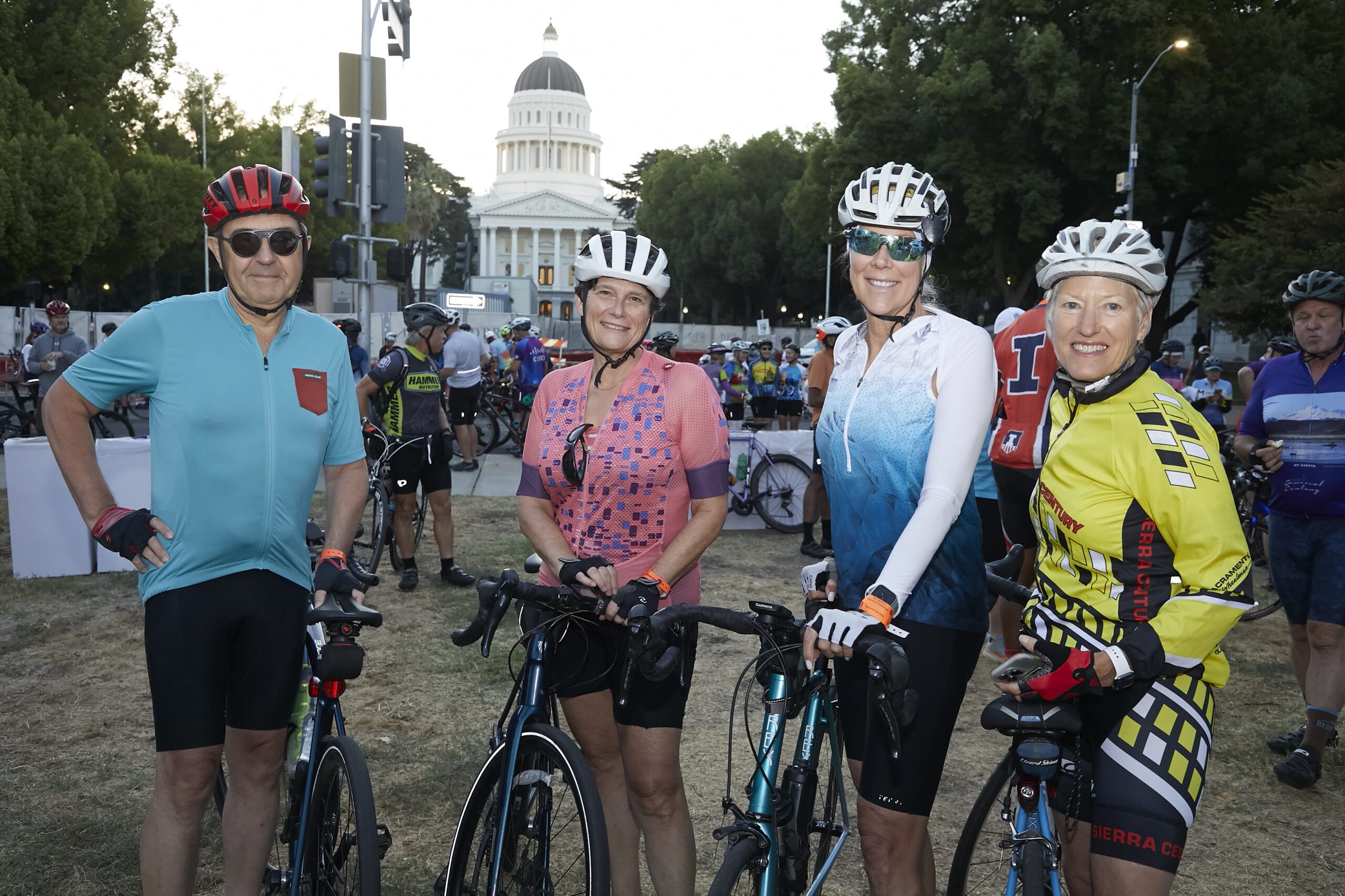 Sac Cent_138 group photo of bikers